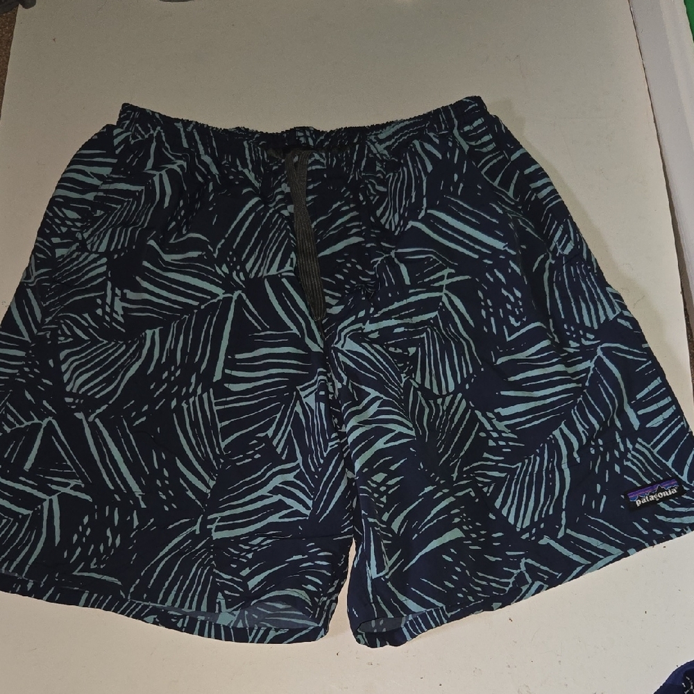 Patagonia Blue and Black Swim Trunks Quick-Dry Geometric Design